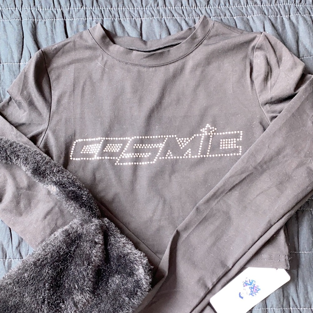 εїз nwt cosmic top εїз